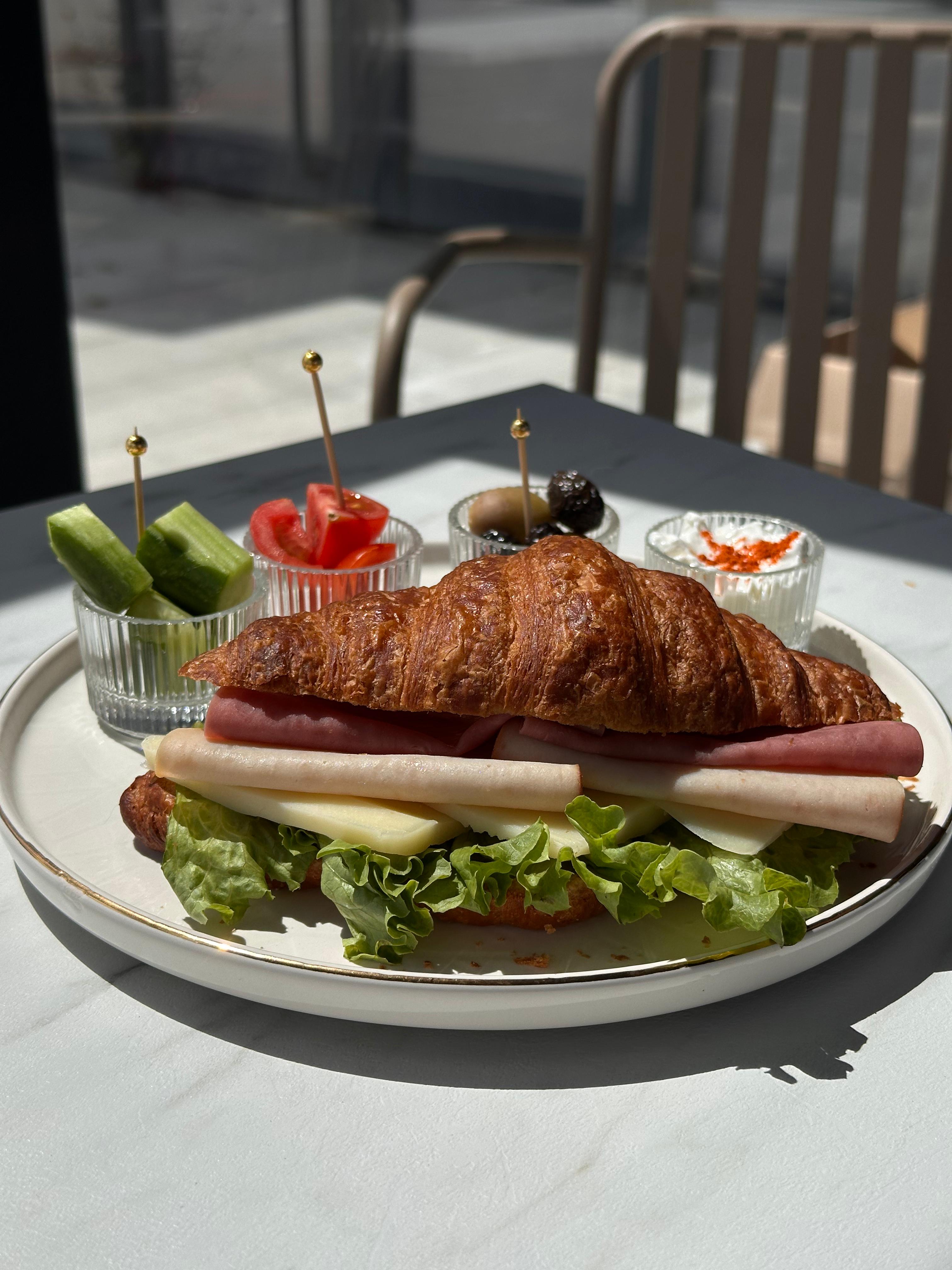 Kuruvasan Kahvaltı Tabağı